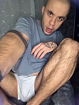 Snapshot of TvoY_bOy1 chatting on February 2026 07:33:02 PM TvoY bOy1 online show from February 2026 07:33:02 PM