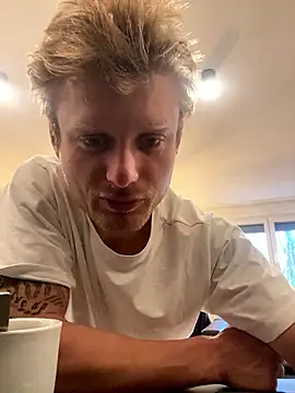 Snapshot of Fitlover1994 chatting on January 2026 08:07:02 AM Fitlover1994 online show from January 2026 08:07:02 AM