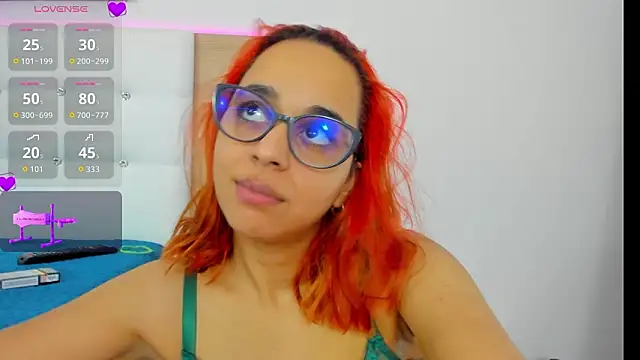 Snapshot of anna_taylor_ chatting on February 2026 06:57:02 AM anna taylor online show from February 2026 06:57:02 AM