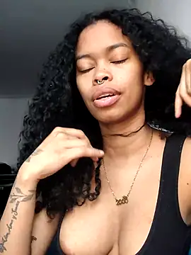 shenna brunette online show from January 2026 01:14:01 PM