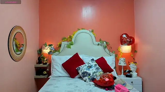 Dalila Najjar  online show from April 2026 02:33:01 PM