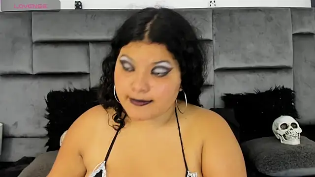 Jessica Beltrann online show from April 2026 07:52:01 PM