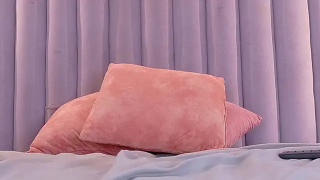 AmberStonne   online show from April 2026 07:45:01 AM