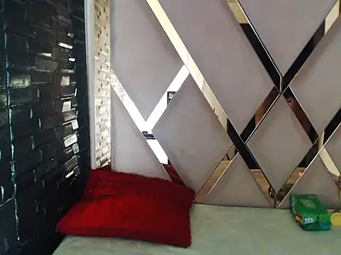 LunaFever69 online show from May 2026 03:06:02 AM