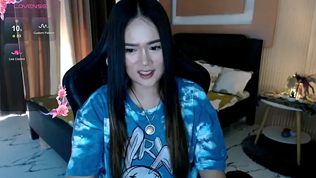 simplykhate online show from February 2026 01:47:04 AM