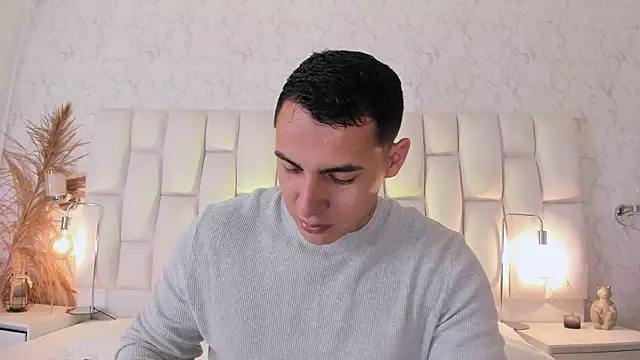 MassimoCo  online show from March 2026 12:12:02 AM