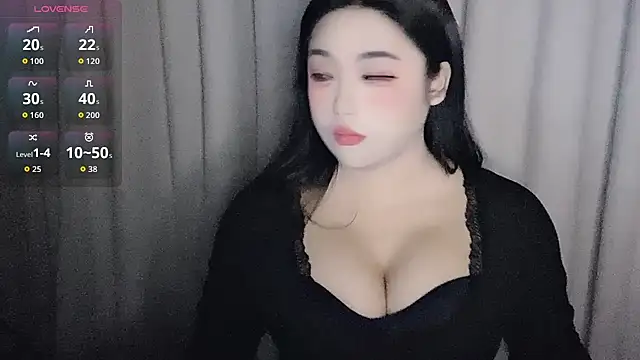 Missqiu-w online show from January 2026 11:03:01 AM