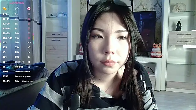 AprilOnilll online show from February 2026 10:34:02 AM