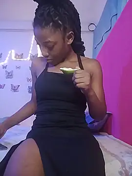 smily sophia online show from May 2026 03:51:01 PM