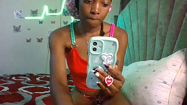 smily sophia online show from February 2026 06:35:01 AM