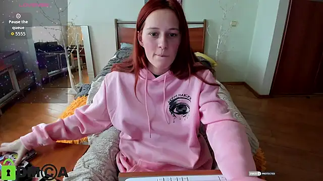 Lily Viola online show from February 2026 10:37:01 AM