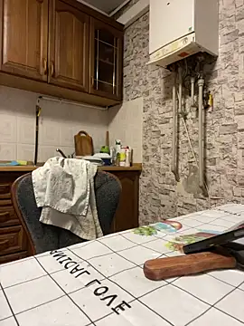 Lily Viola online show from February 2026 11:09:01 AM