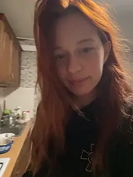 Lily Viola online show from February 2026 06:03:01 AM