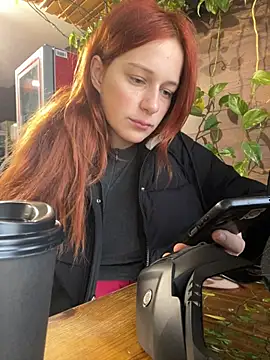 Lily Viola online show from February 2026 07:15:02 AM