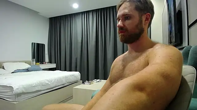 LorenzoLux online show from April 2026 06:37:02 PM