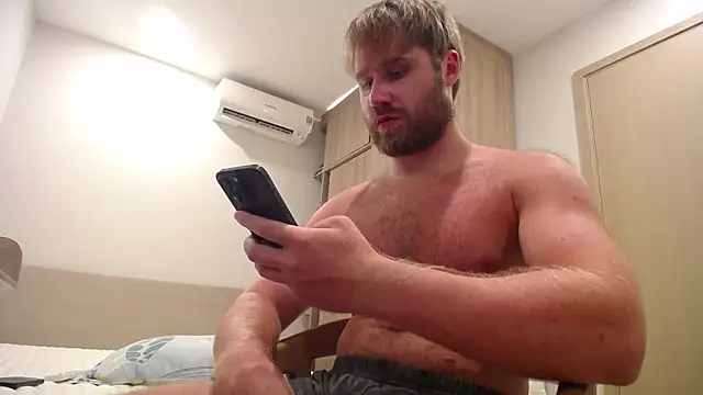 LorenzoLux online show from July 2026 04:32:01 PM