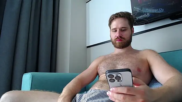 LorenzoLux online show from March 2026 04:31:01 AM