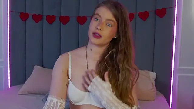 Snapshot of Mila_Hart chatting on March 2026 06:41:01 PM Mila Hart online show from March 2026 06:41:01 PM