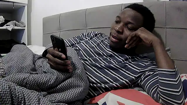 Bigchocco online show from March 2026 04:52:01 PM