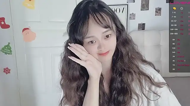 sunny-ly online show from March 2026 06:21:01 PM