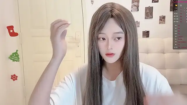 sunny-ly online show from April 2026 06:00:01 PM