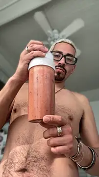 JacobdelaO online show from April 2026 04:56:01 PM