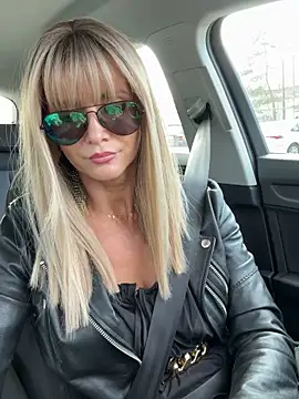 NaughtyNinky online show from March 2026 01:04:01 PM