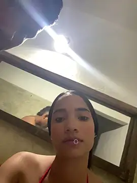 Snapshot of alice__cat chatting on April 2026 02:37:02 AM alice cat online show from April 2026 02:37:02 AM