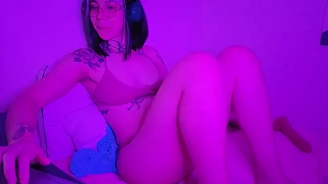 Snapshot of Dirty_Pink chatting on July 2026 08:39:02 PM Dirty Pink online show from July 2026 08:39:02 PM