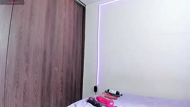 maazikeenx online show from April 2026 02:13:02 PM