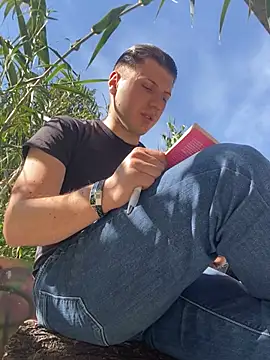 allee2206 online show from March 2026 09:11:02 AM