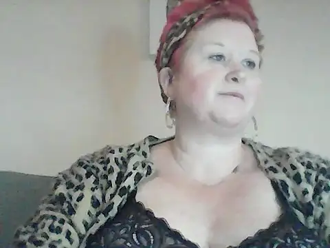 BustyRedxx online show from June 2026 08:41:02 AM