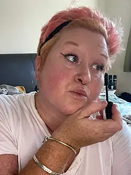 BustyRedxx online show from July 2026 09:10:01 AM