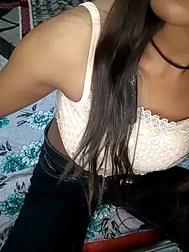 Moongirl963 online show from February 2026 05:01:02 PM