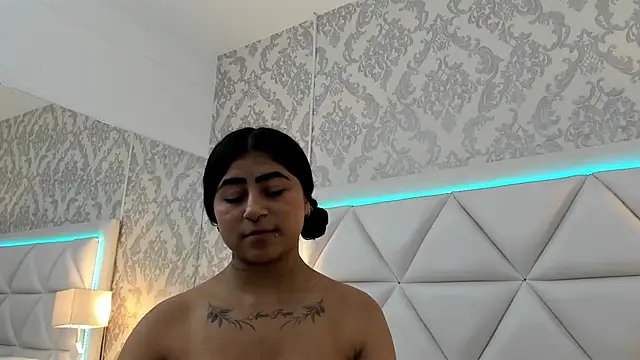 Snapshot of ScarletJons chatting on February 2026 07:26:01 PM ScarletJons online show from February 2026 07:26:01 PM