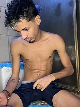 Snapshot of alexx_23cm chatting on April 2026 10:49:01 PM alexx 23cm online show from April 2026 10:49:01 PM