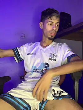 Snapshot of alexx_23cm chatting on April 2026 05:09:02 PM alexx 23cm online show from April 2026 05:09:02 PM