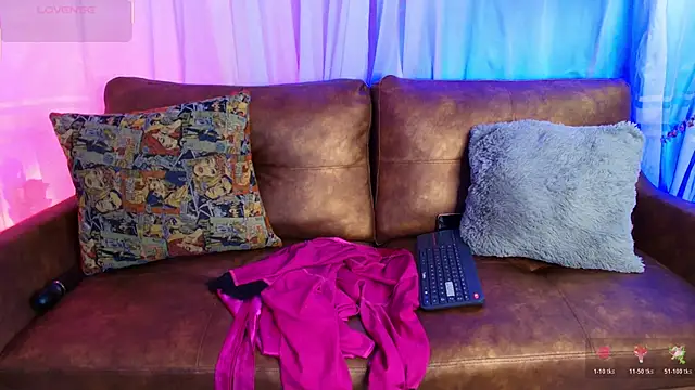  ttaylor  online show from January 2026 12:53:02 PM