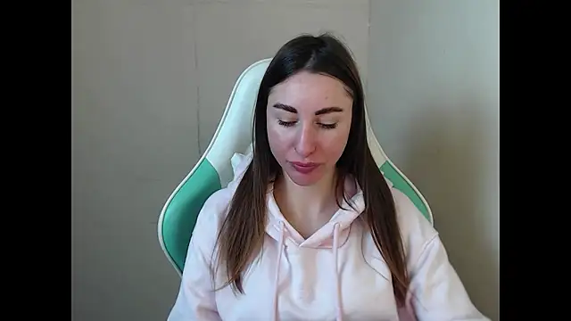 cammila horn online show from March 2026 07:01:02 AM