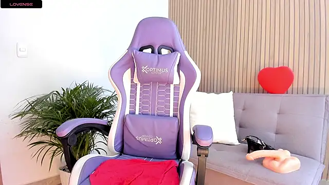 miacoxx 34 online show from April 2026 09:55:01 PM