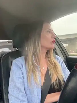 IssabelXO online show from March 2026 02:18:01 PM