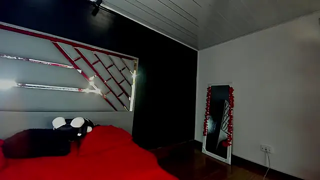 Clarita Hill online show from March 2026 09:16:01 PM