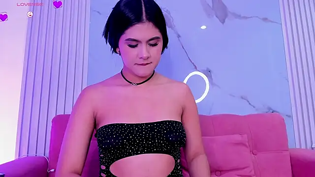 NatashaTaylor1 online show from March 2026 11:21:02 PM