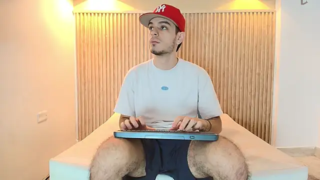 Snapshot of IM_BULL chatting on January 2026 12:53:01 PM IM BULL online show from January 2026 12:53:01 PM