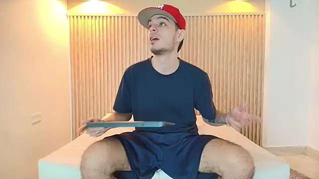 Snapshot of IM_BULL chatting on January 2026 01:26:02 PM IM BULL online show from January 2026 01:26:02 PM