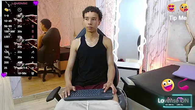 Snapshot of Zayn_tay chatting on January 2026 07:17:01 PM Zayn tay online show from January 2026 07:17:01 PM