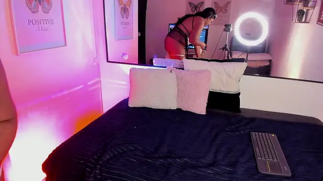 Isabella Belmont online show from January 2026 09:19:02 PM