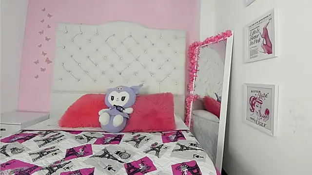 Mia Miller001 online show from March 2026 08:32:01 PM