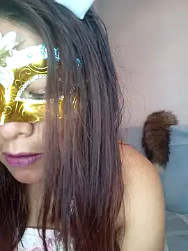 Snapshot of Zuley_foxi chatting on February 2026 03:04:02 AM Zuley foxi online show from February 2026 03:04:02 AM