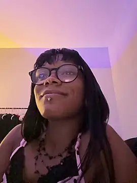 xouniq online show from April 2026 05:15:01 AM